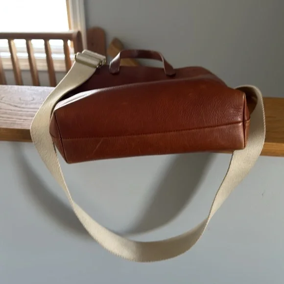Madewell Top Zip Soft Brown English transport Tote/ Crossbody - Picture 6 of 6